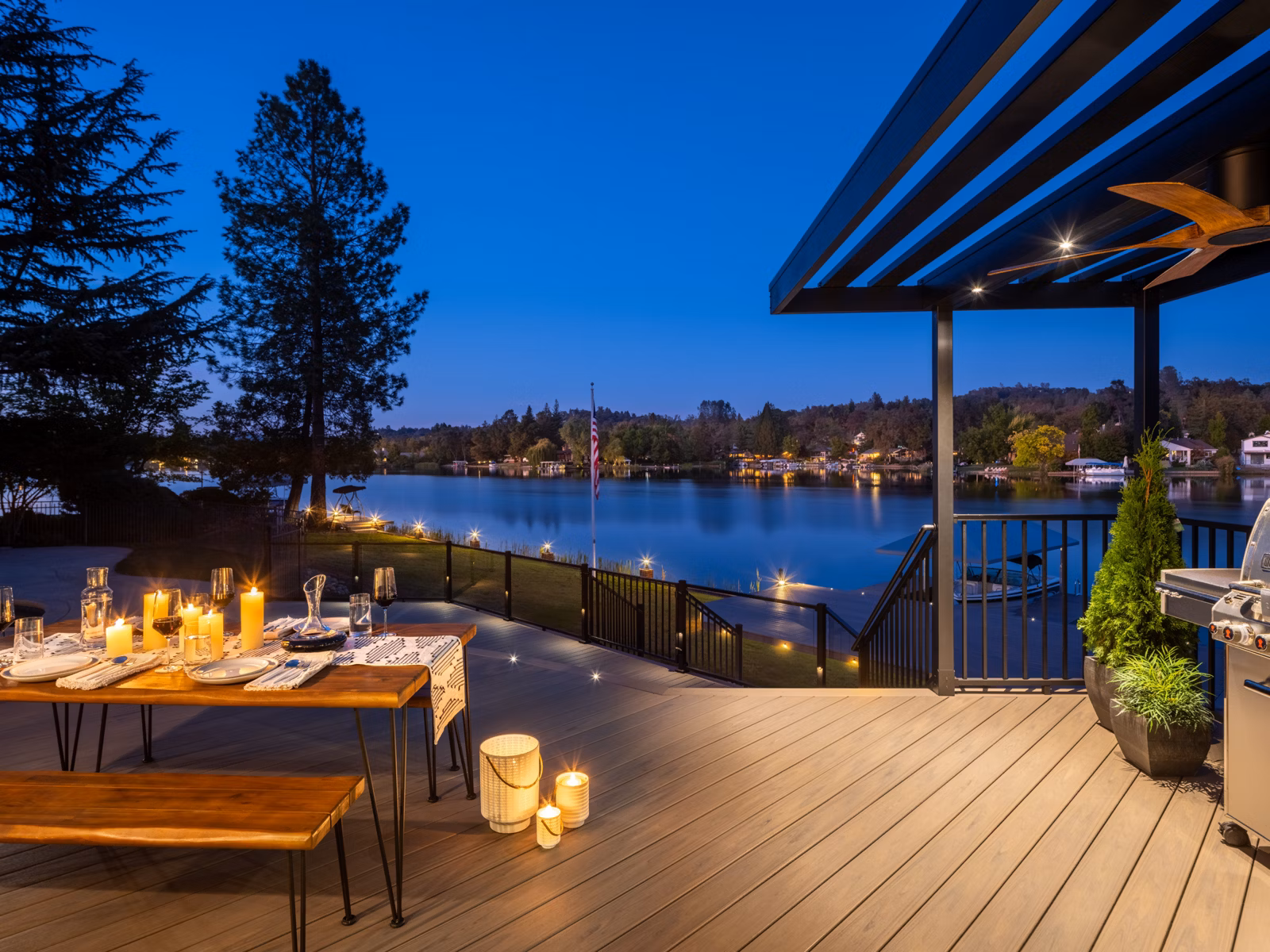 Large deck 500 sq ft